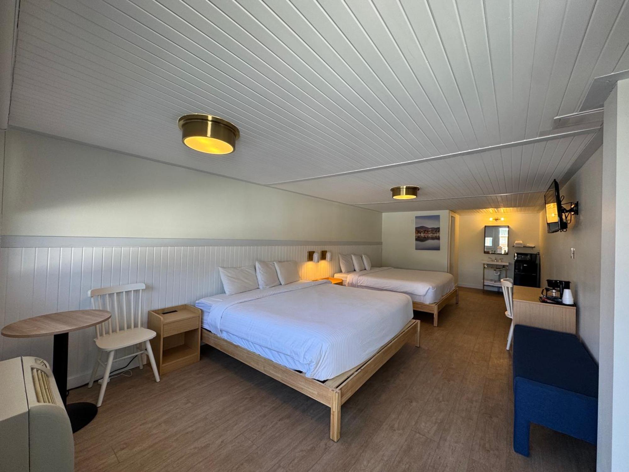Maple Leaf Inn Lake Placid Buitenkant foto